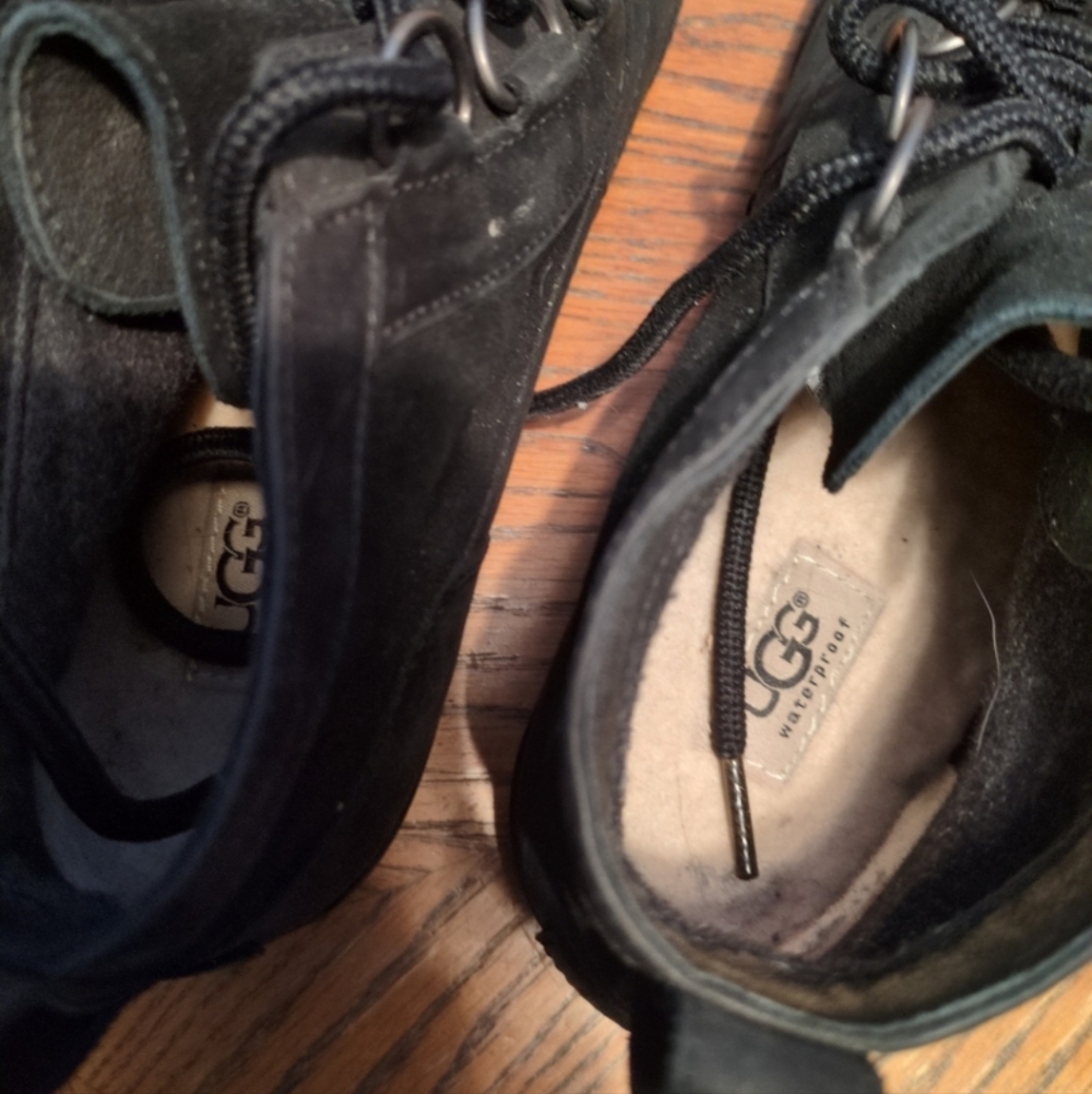Ugg Boots - Picture 4 of 6